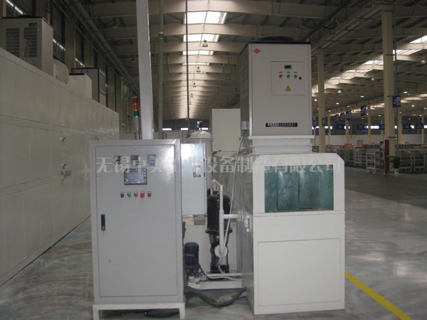 周轉(zhuǎn)箱通過(guò)式清洗機(jī)