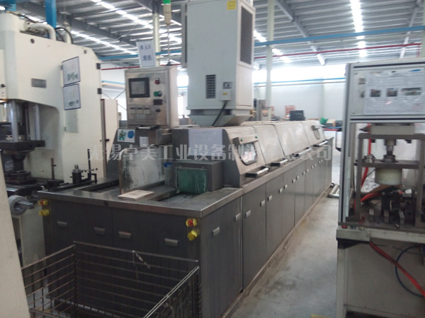 超聲波回轉(zhuǎn)清洗機