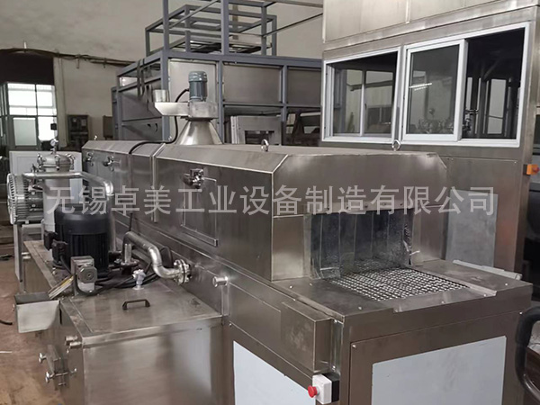全不銹鋼通過式清洗機.jpg
